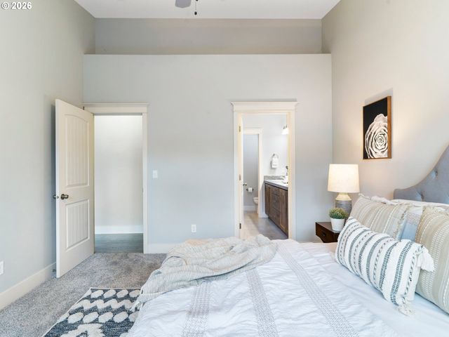 415 E RENTFRO Way, Newberg, OR 97132