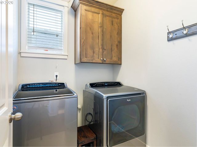 415 E RENTFRO Way, Newberg, OR 97132