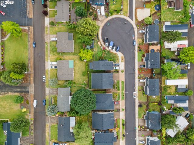 415 E RENTFRO Way, Newberg, OR 97132