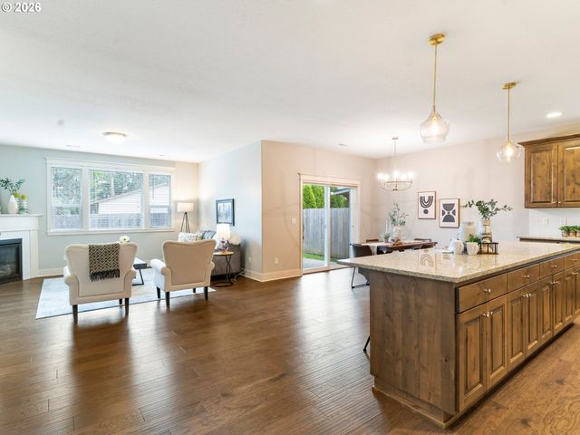 415 E RENTFRO Way, Newberg, OR 97132