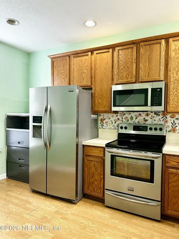 1520 FIELDVIEW Drive, Jacksonville, FL 32225