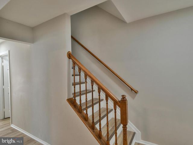 211 GREEN FERN WAY, Halethorpe, MD 21227