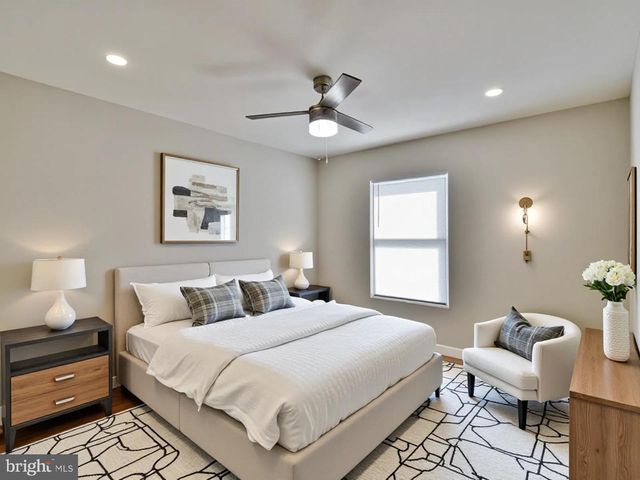 211 GREEN FERN WAY, Halethorpe, MD 21227