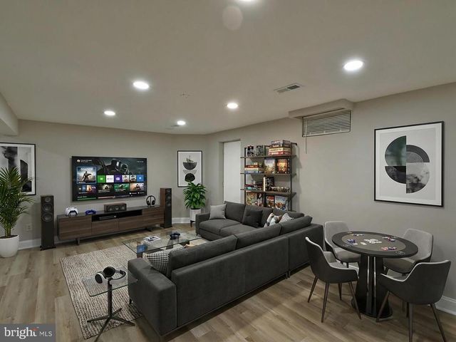 211 GREEN FERN WAY, Halethorpe, MD 21227