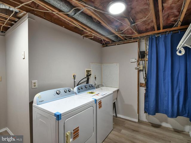 211 GREEN FERN WAY, Halethorpe, MD 21227