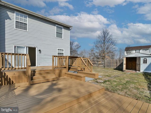 211 GREEN FERN WAY, Halethorpe, MD 21227