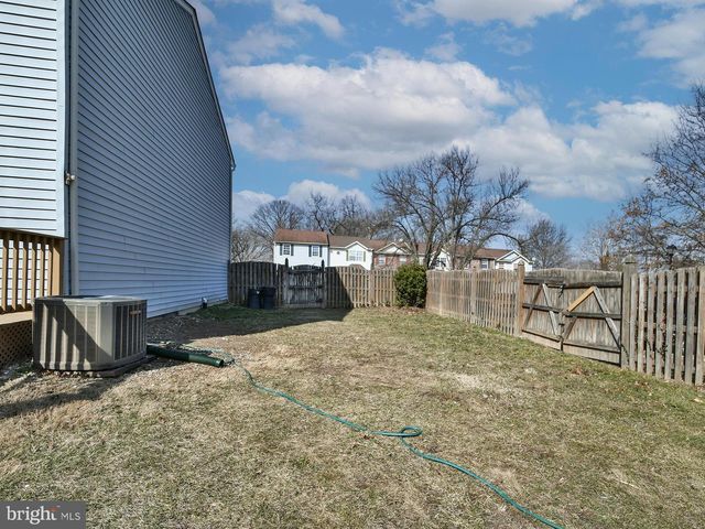 211 GREEN FERN WAY, Halethorpe, MD 21227