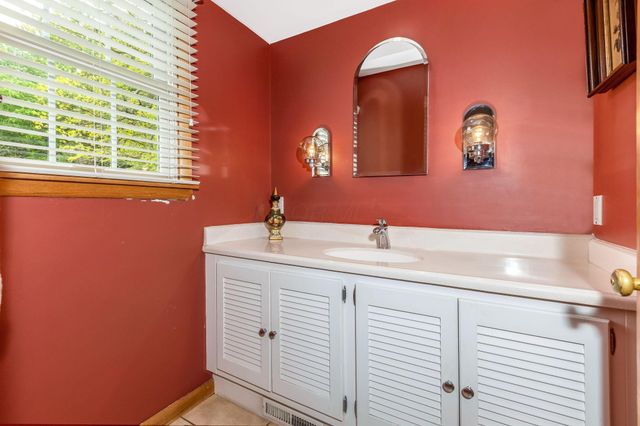 661 Swansea Road, Newark, OH 43055