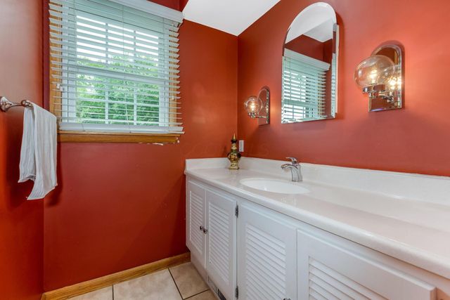 661 Swansea Road, Newark, OH 43055