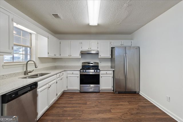 7132 New Dale Road, Rex, GA 30273