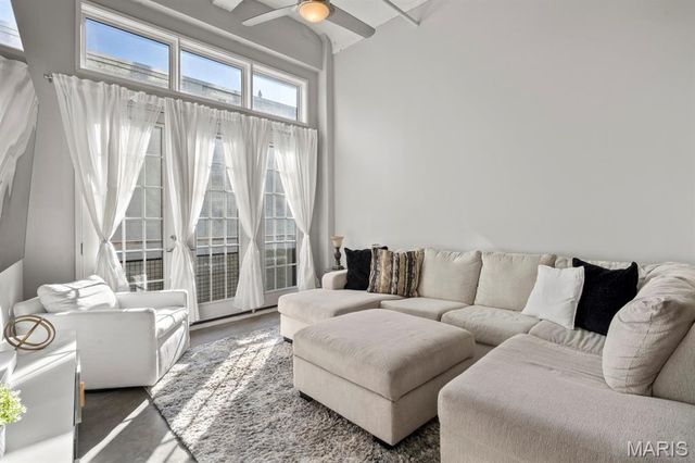 1136 Washington Avenue 811, St Louis, MO 63101