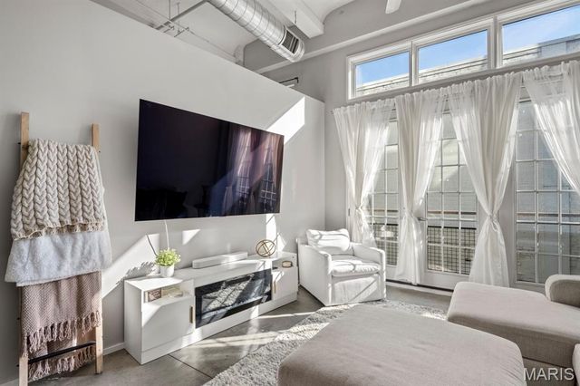 1136 Washington Avenue 811, St Louis, MO 63101