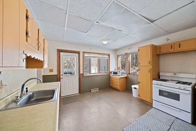 535 Webster Street, Hanover, MA 02339