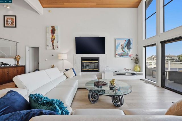 2027 Windward Pt, Discovery Bay, CA 94505