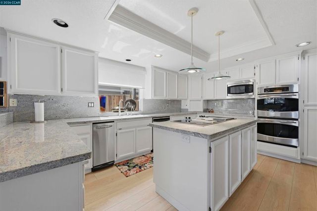 2027 Windward Pt, Discovery Bay, CA 94505