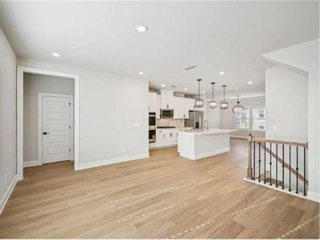 411 Elise Way, Lawrenceville, GA 30045