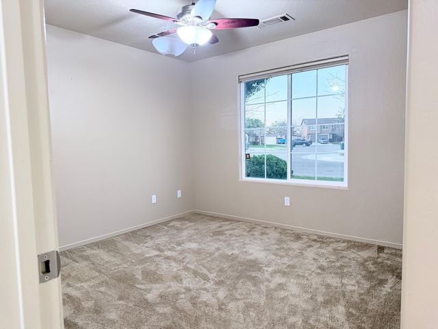 2499 Tempranillo Drive, Tulare, CA 93274