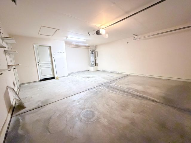 2499 Tempranillo Drive, Tulare, CA 93274