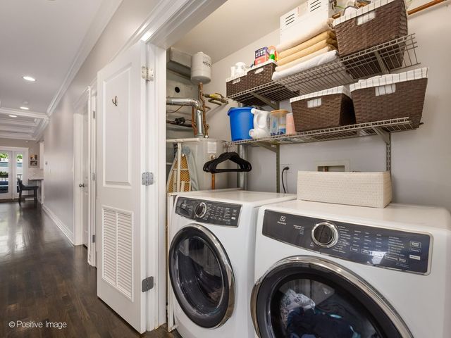 1238 W ARGYLE Street 3, Chicago, IL 60640
