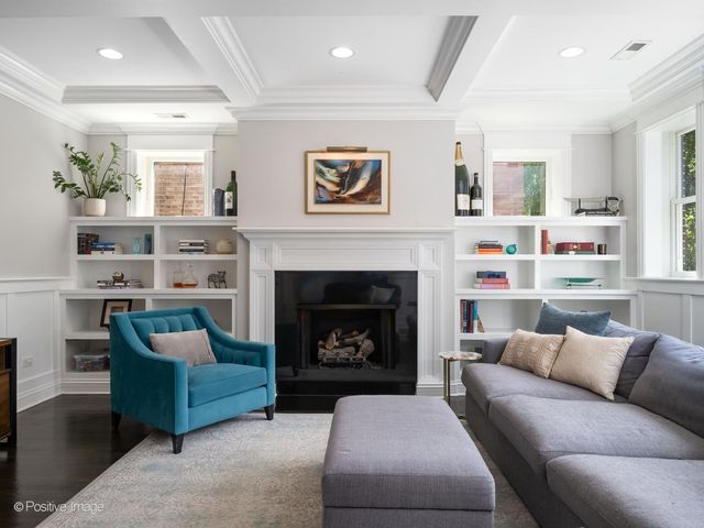 1238 W ARGYLE Street 3, Chicago, IL 60640