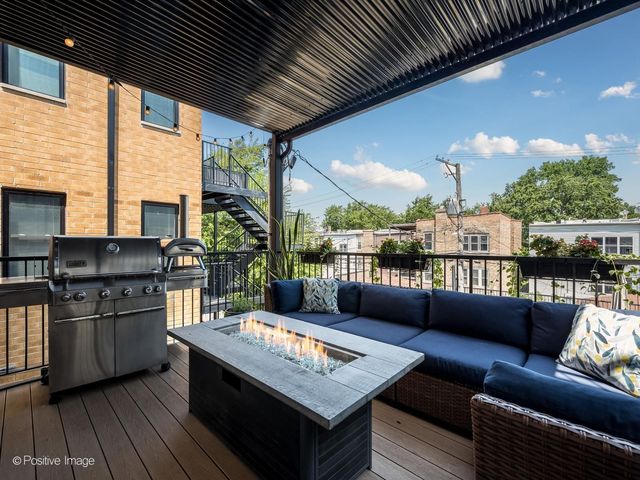 1238 W ARGYLE Street 3, Chicago, IL 60640