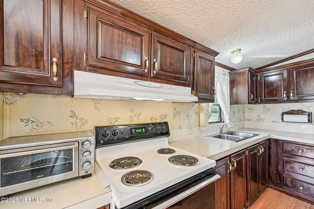 128 SESAME Street, Middleburg, FL 32068