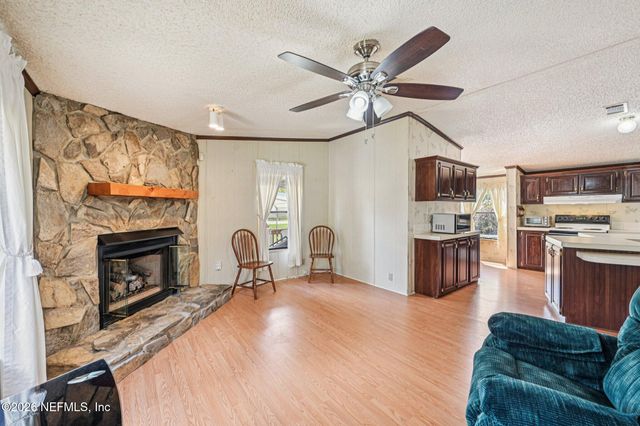 128 SESAME Street, Middleburg, FL 32068