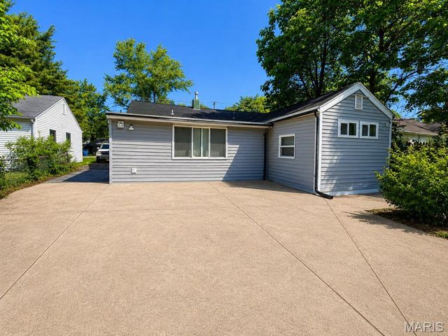 118 Paul Avenue, Ferguson, MO 63135