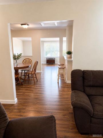 118 Paul Avenue, Ferguson, MO 63135