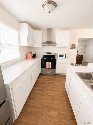 118 Paul Avenue, Ferguson, MO 63135