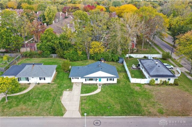 855 Brookfield Road, Dayton, OH 45429