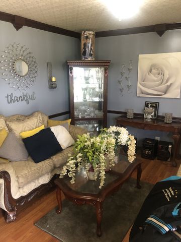 341 Cunningham Ln, Clarksville, TN 37042