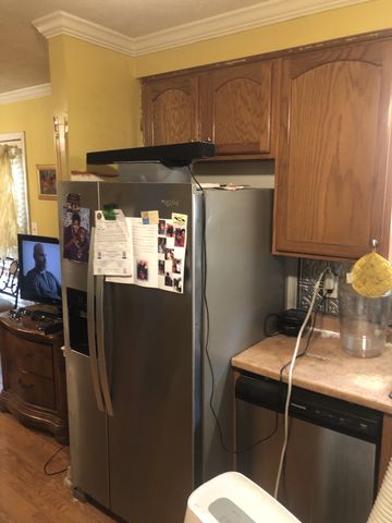 341 Cunningham Ln, Clarksville, TN 37042