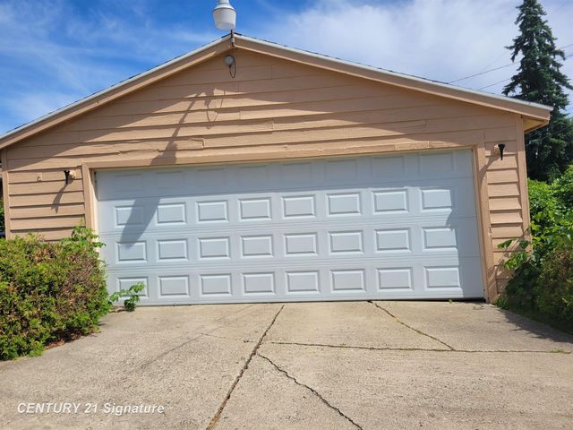 2031 Chelan Street, Flint, MI 48503