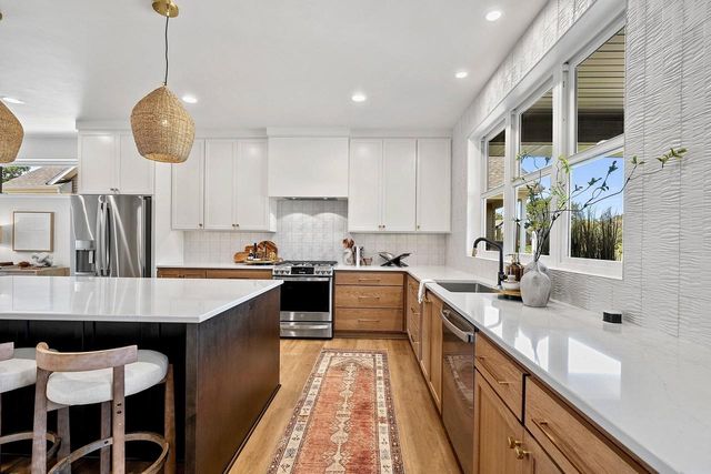 1871 LEDGEVIEW ROAD, De Pere, WI 54115