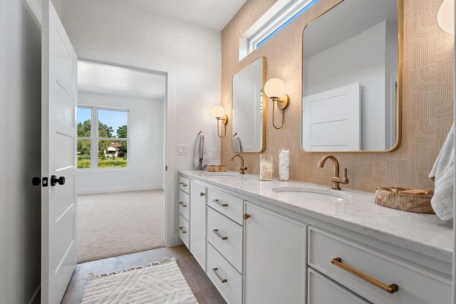 1871 LEDGEVIEW ROAD, De Pere, WI 54115