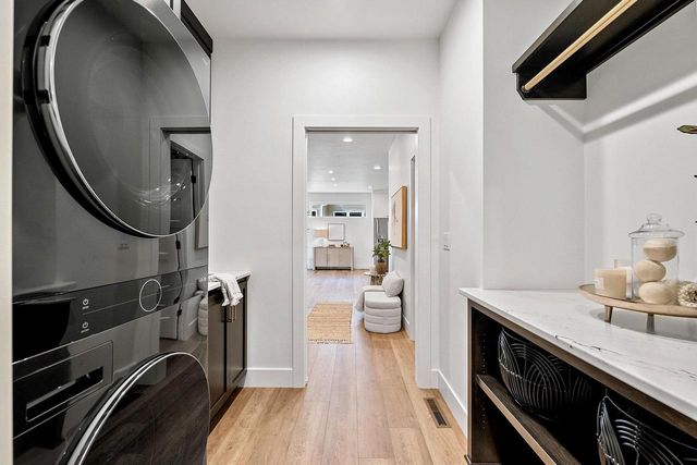 1871 LEDGEVIEW ROAD, De Pere, WI 54115