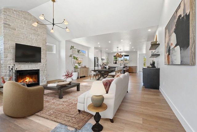 1871 LEDGEVIEW ROAD, De Pere, WI 54115