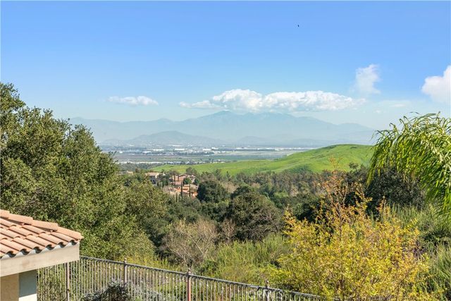 2879 Venezia Court, Chino Hills, CA 91709