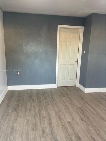 841 N 69th Ave, Hollywood, FL 33024