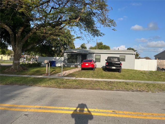 841 N 69th Ave, Hollywood, FL 33024