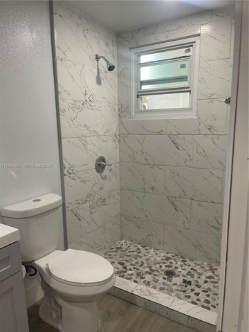 841 N 69th Ave, Hollywood, FL 33024