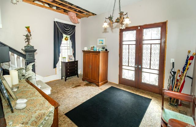 1302 SE First Street, Evansville, IN 47713