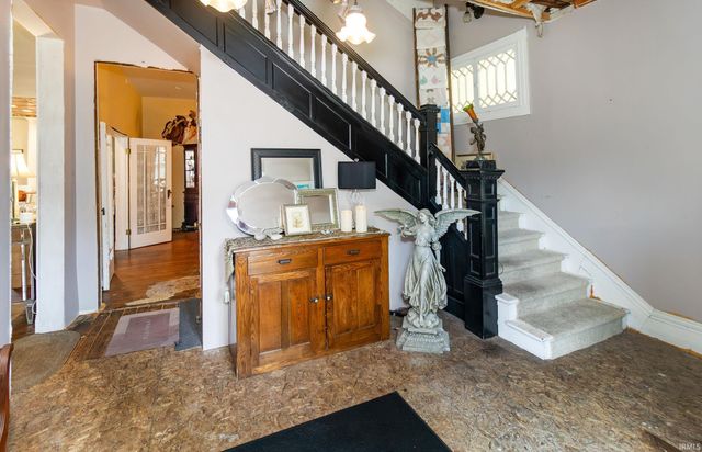 1302 SE First Street, Evansville, IN 47713