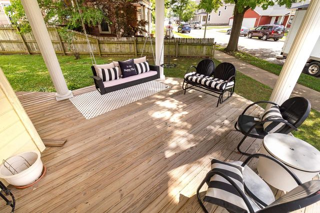 1302 SE First Street, Evansville, IN 47713