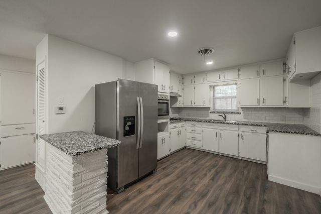 2021 Glenhaven, Haltom City, TX 76117