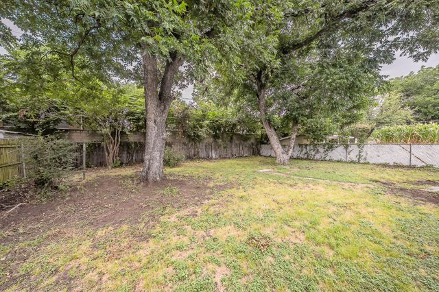 2021 Glenhaven, Haltom City, TX 76117