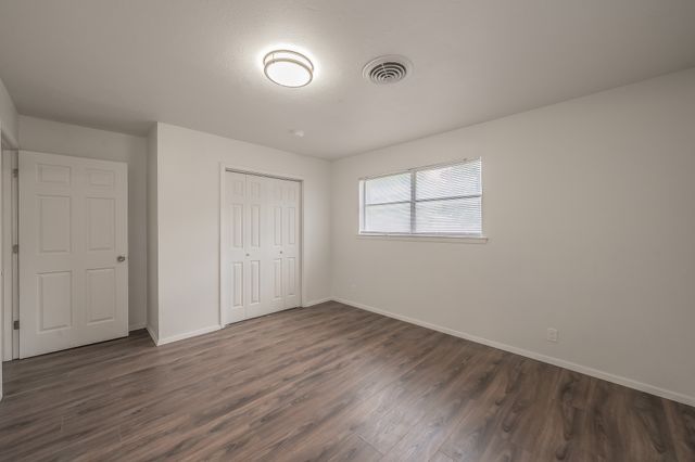 2021 Glenhaven, Haltom City, TX 76117