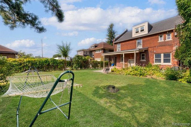 3515 Burns Street, Detroit, MI 48214