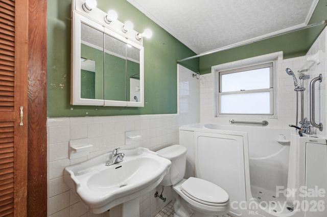 215 Craver Avenue, Salisbury, NC 28146